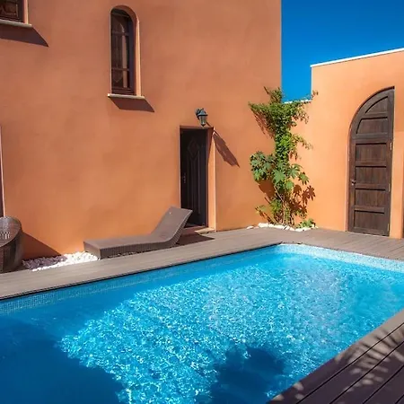 Meknes, 7 Au Village Naturiste Couple Only Riad Agde