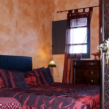 Meknes, 7 Au Village Naturiste Couple Only Agde